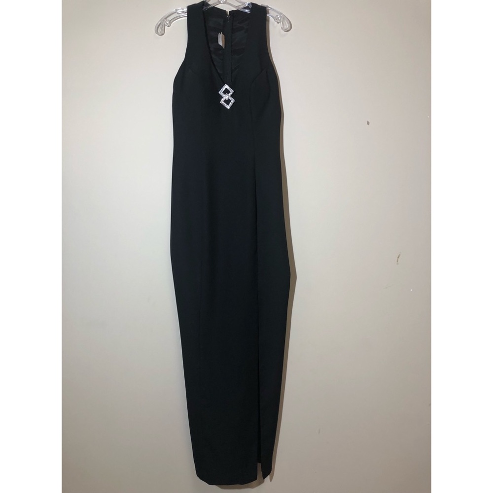 Black Overlapping Diamond Cutouts w/ Strappy Back